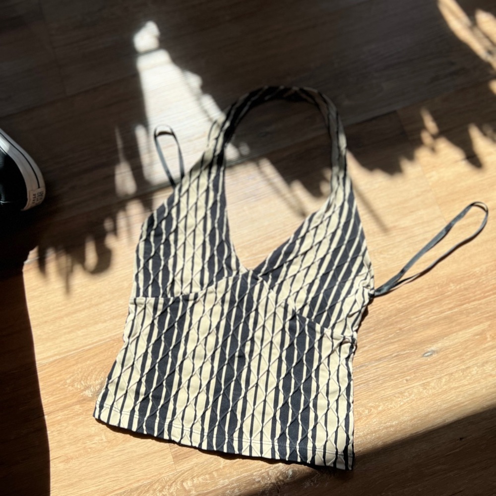 Bebe vintage 90’s Black and Tan Fitted Ribbed Crop Tank